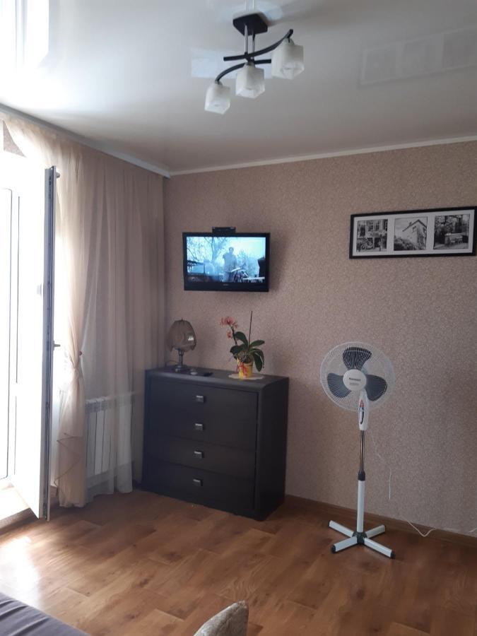 Однокімнатна Apartment Shepetivka Exterior photo